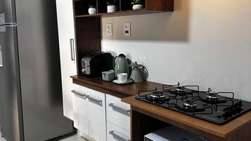 Micro-ondes, plaque de cuisson