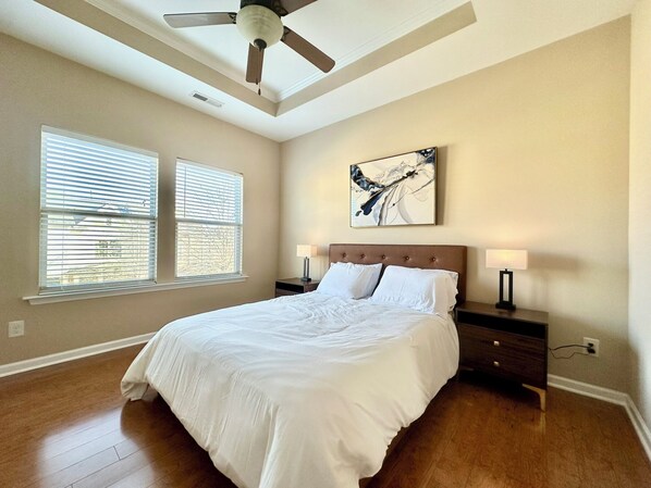 2 bedrooms, desk, iron/ironing board, free WiFi