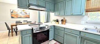 Big Sky Bungalow - 5 Beds, Sleeps 8