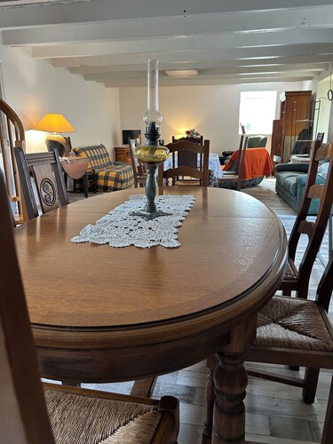 Self-contained gite for 16 persons near the beach