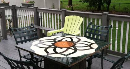 Charming 1-bedroom in single family home-WiFi, AC in delightful New Carrollton