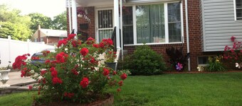 Charming 1-bedroom in single family home-WiFi, AC in delightful New Carrollton