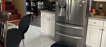 Charming 1-bedroom in single family home-WiFi, AC in delightful New Carrollton