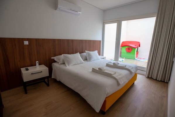 2 chambres, fer et planche à repasser, Wi-Fi, literie fournie