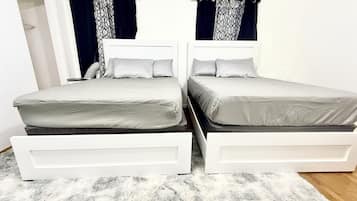 2 bedrooms, iron/ironing board, WiFi