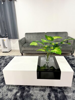 Interior - 2-bedroom apartment in superb Jersey City with WiFi, AC (Jersey City)