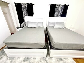 2 bedrooms, iron/ironing board, WiFi - 2-bedroom apartment in superb Jersey City with WiFi, AC (Jersey City)