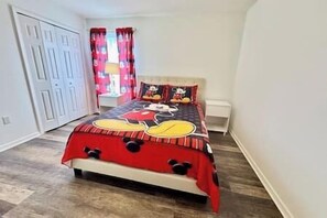 6 chambres, fer et planche à repasser, Wi-Fi gratuit, draps fournis