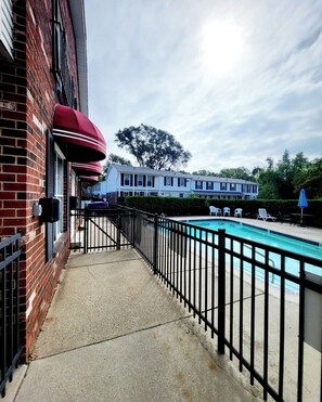 Pool - The Hideaway: Perfect Place for a Nice Getaway with lots of Fun and Relaxation! (Southfield)