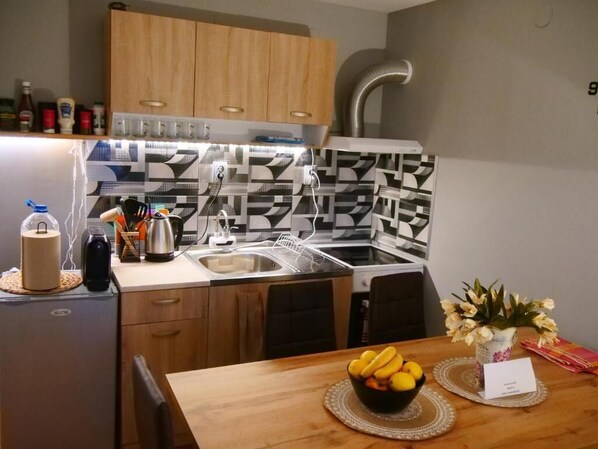 Oven, stovetop