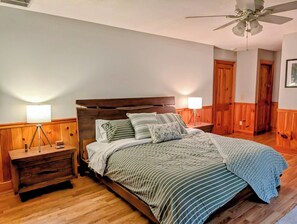 5 bedrooms, iron/ironing board, travel cot, free WiFi