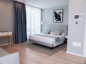 Junior-sviitti, parveke, rantanäköala | Ilmainen Wi-Fi