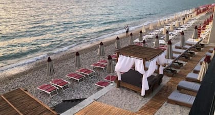 Dukes Albania