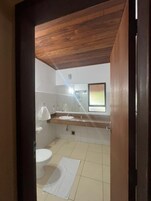 Economy Apartment, Lanai | Bathroom