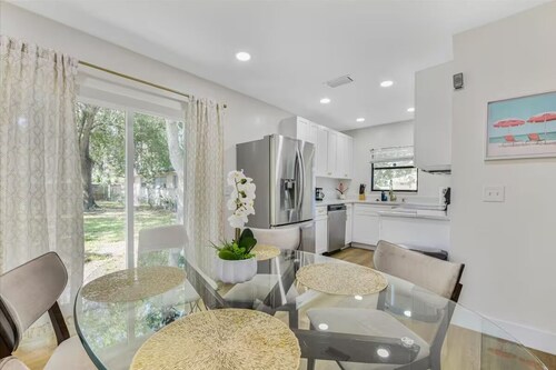 Cozy 3BR Home Near Beach & Park