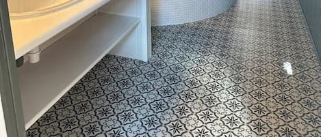 Hårtørrer, håndklæder