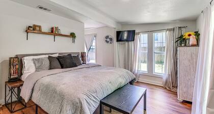 Pet-Friendly Home w/ 1-Acre Yard in Aubrey