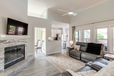 4 Mi to Lake Murray: Pet-Friendly Home w/ Pool!