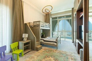 4 quartos, ferros/tábuas de passar roupa, Wi-Fi, roupa de cama