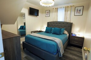 4 habitaciones, tabla de planchar con plancha, wifi y ropa de cama 