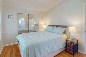 2 habitaciones, tabla de planchar con plancha, internet y ropa de cama 