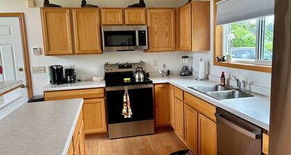 Relax at Bear Hug House on Bear Lake Manawa Wi.– Private Pond & Easy Lake Access