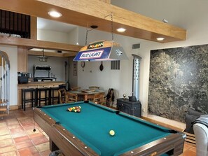 Spielezimmer