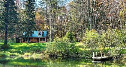 Charming and rustic 3-bedroom cabin just minutes from Cooperstown