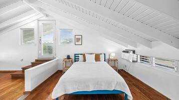 Villa | 6 bedrooms, Internet