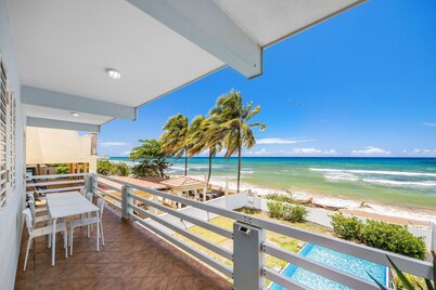 Golf Course Access Balcony Infinity Pool