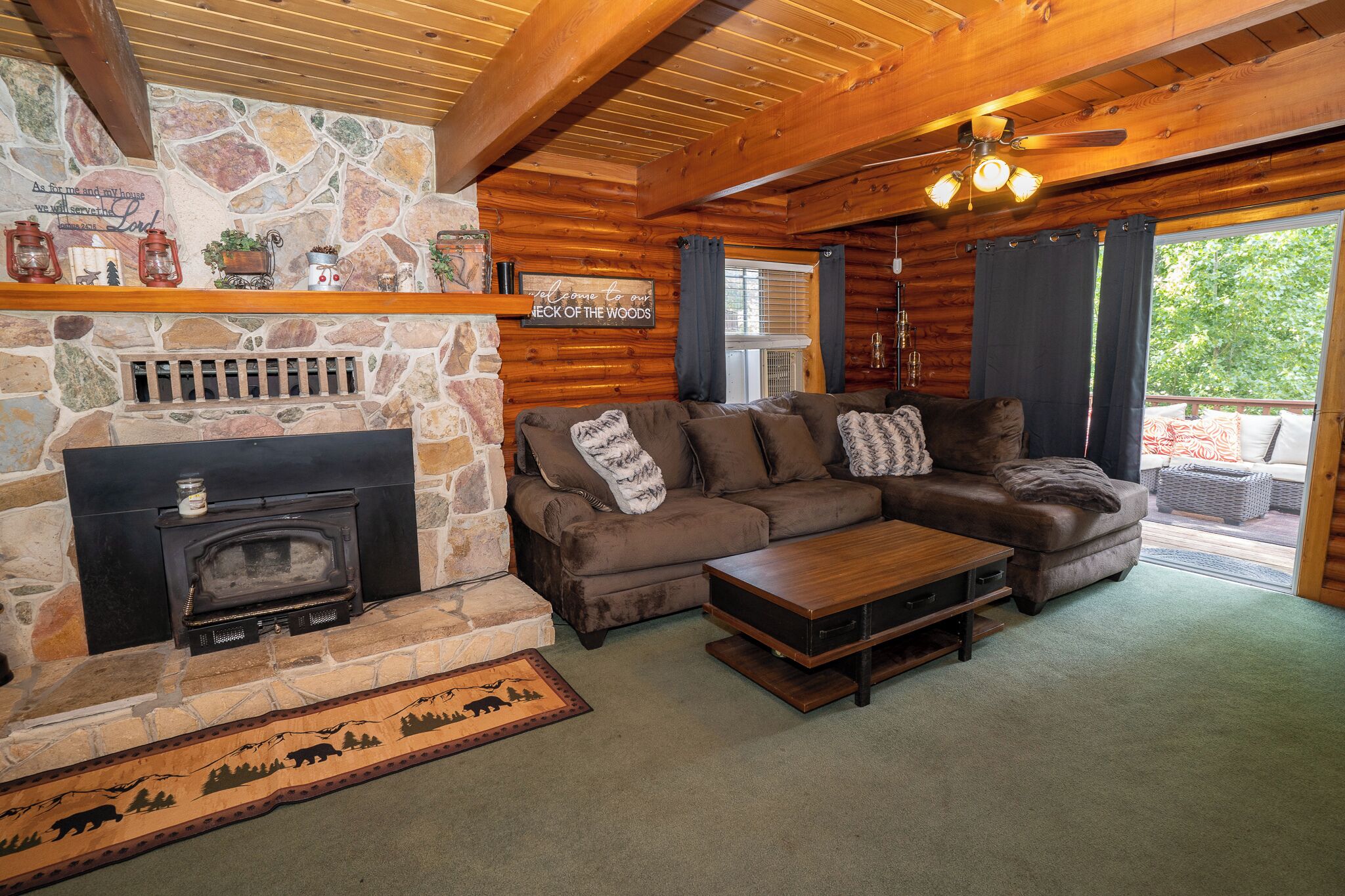 Smart TV, fireplace, DVD player, printers