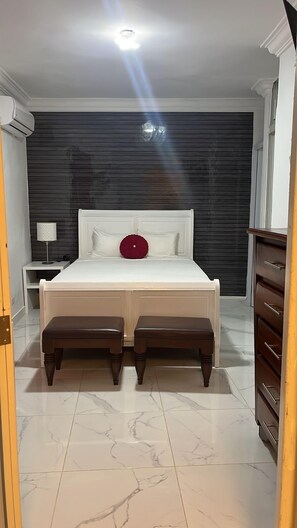 4 camere, ferro/asse da stiro, Wi-Fi, lenzuola