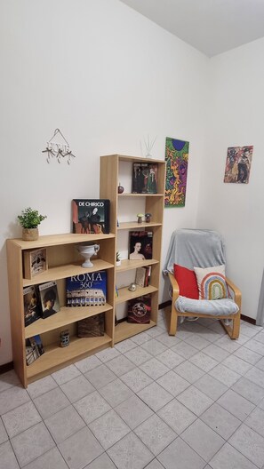 Interior - Holiday Home Rome - Metro A - Urban Street Apartment (Roma)