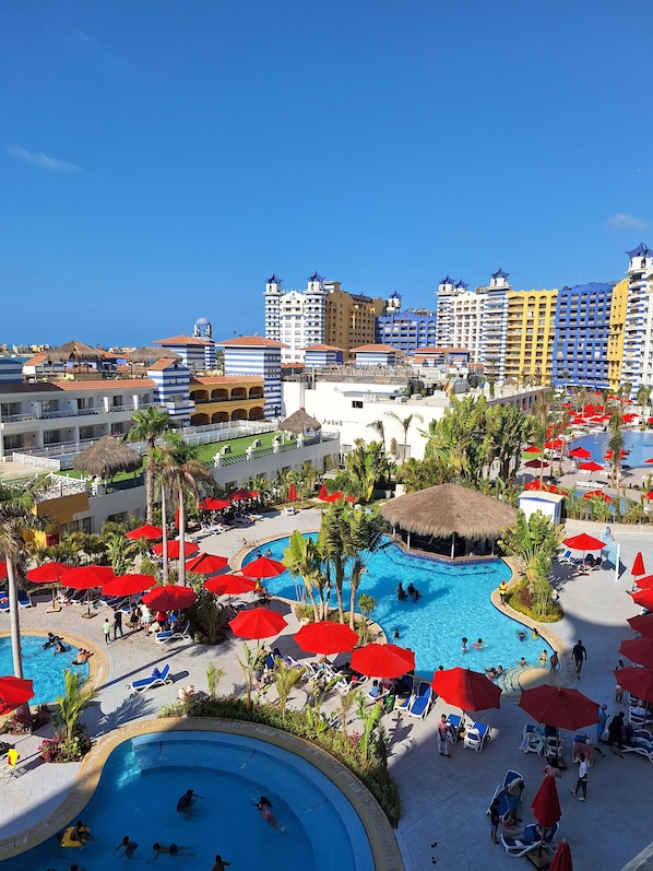 Piscine extérieure, piscine chauffée
