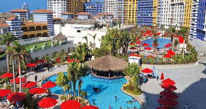 2-bedroom hotel in marvelous Alamein with WiFi, AC