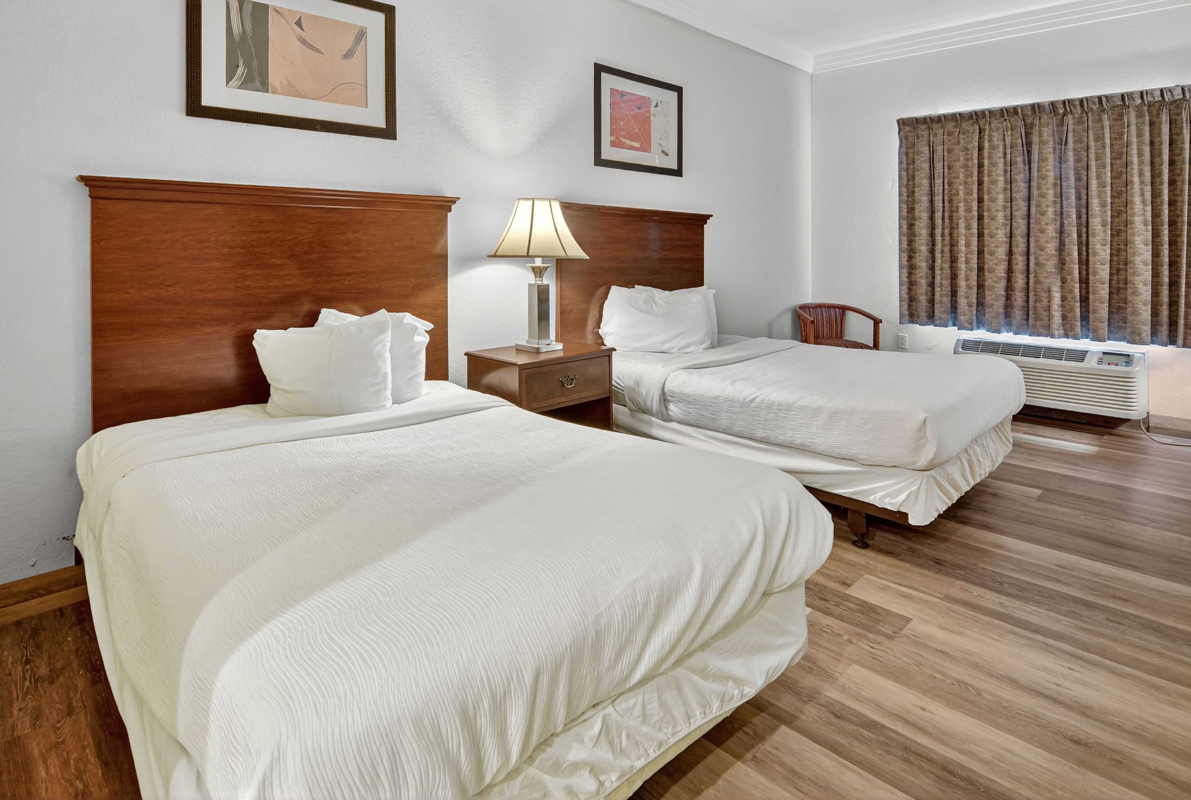 Standard Room | Desk, laptop workspace, free WiFi, bed sheets