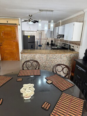 Private kitchen - Exclusive location with lateral ocean view, what are you waiting for to reserve? (Santa Marta)