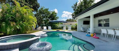 Beheizter Pool