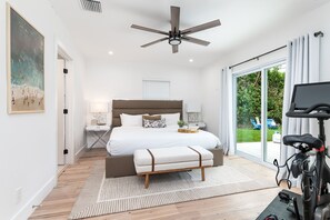 4 bedrooms, iron/ironing board, travel crib, free WiFi