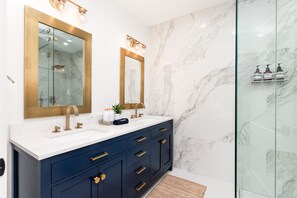 Shower, towels