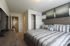 5 chambres, fer et planche à repasser, Wi-Fi, draps fournis