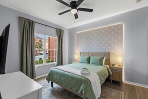 4 chambres, fer et planche à repasser, lit parapluie, Wi-Fi gratuit