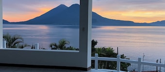 Hotel Hanna Suites