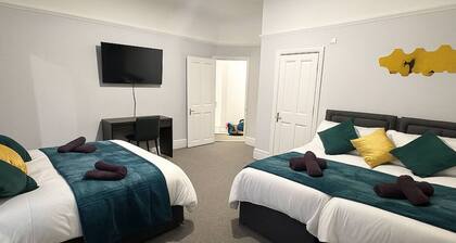 Luxury Furnished 2-king sizes bedroom Flat
