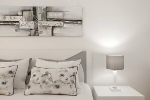 1 dormitorio, tabla de planchar con plancha, wifi gratis y ropa de cama