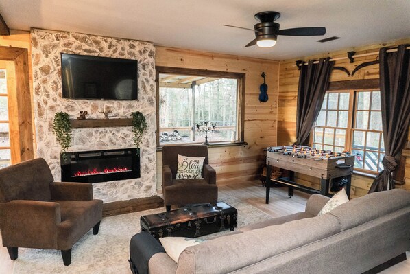 Smart TV, fireplace, table football