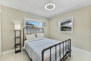 3 habitaciones, tabla de planchar con plancha y wifi gratis