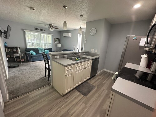 Comfy Home Away from Home