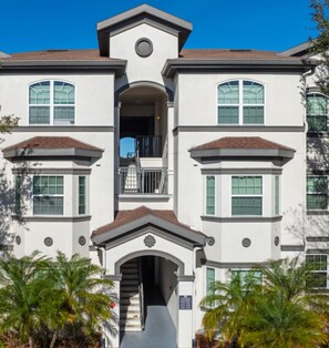 Exterior - 2-bedroom apartment in pleasant Tampa with WiFi, AC (Tampa)