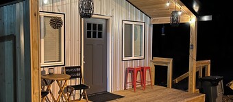 Charming 1-bedroom cottage with WiFi, AC in lovely Roan Mountain